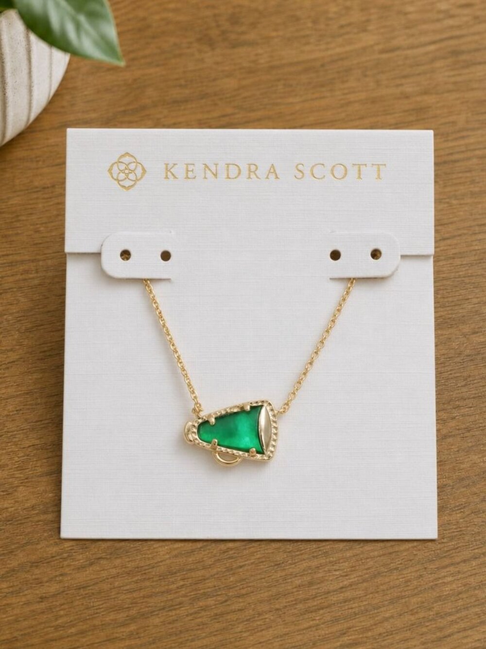 Kendra Scott Cheer Pendant Necklace Green Illusion